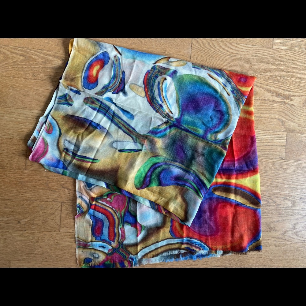 Beautiful Cashmere Scarf / Wrap / pashmina from Paris NWOT